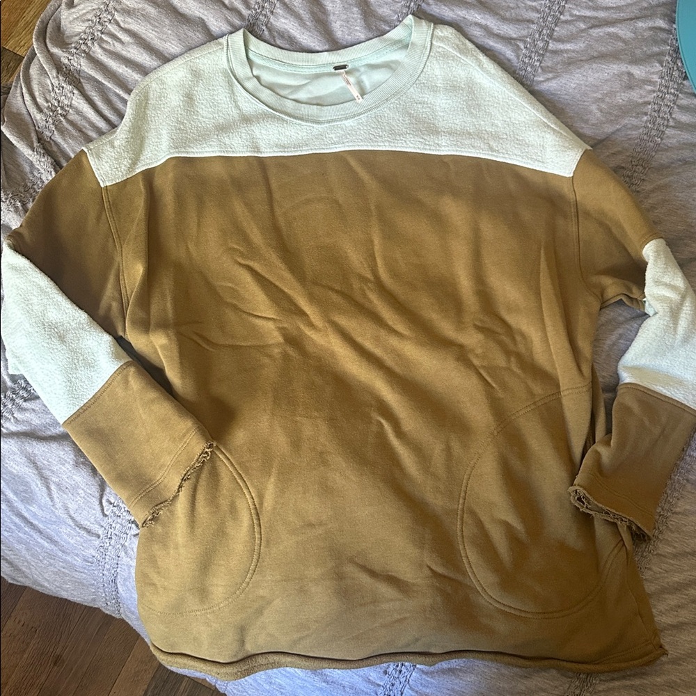 Free people sweatshirt